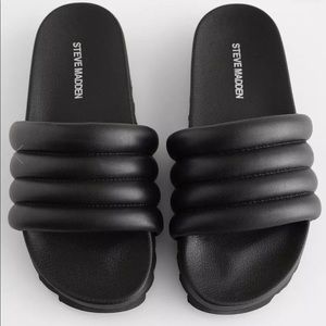 Steve Madden Canny Puff Slide